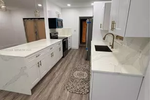 1014 W 66th St, Hialeah, FL 33012 - Photo 25