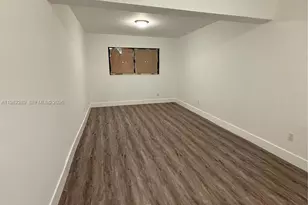 1014 W 66th St, Hialeah, FL 33012 - Photo 35