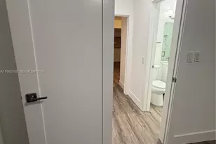 1014 W 66th St, Hialeah, FL 33012 - Photo 39