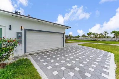 19855 SW 134 Ct, Unincorporated Dade County, FL 33177 - Photo 5