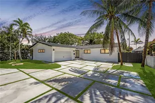 11660 Canal Dr, North Miami, FL 33181 - Photo 1