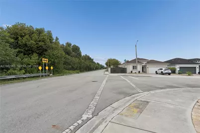 168Xx 45th St, Miami, FL 33185 - Photo 7