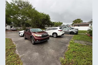 2620 SW 51st St #1-2, Dania Beach, FL 33312 - Photo 3