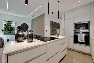 2066 NE 174th St, North Miami Beach, FL 33162 - Photo 33