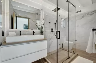 2066 NE 174th St, North Miami Beach, FL 33162 - Photo 77