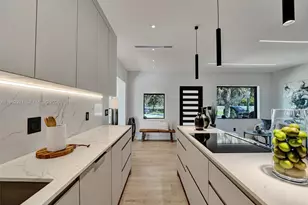 2066 NE 174th St, North Miami Beach, FL 33162 - Photo 35