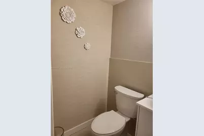 1020 94th St #502, Bay Harbor Islands, FL 33154 - Photo 9