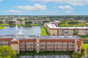 8950 Sunrise Lakes Blvd, Sunrise, FL 33322 - Photo 37
