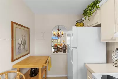 8950 Sunrise Lakes Blvd #309, Sunrise, FL 33322 - Photo 5