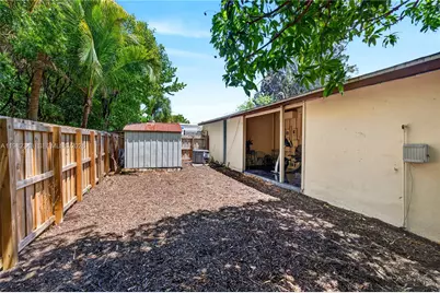 749 NW 43rd St, Oakland Park, FL 33309 - Photo 39