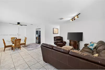 749 NW 43rd St, Oakland Park, FL 33309 - Photo 29