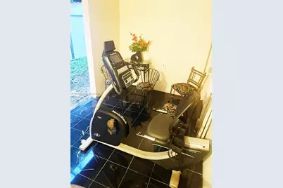 749 NW 43rd St, Oakland Park, FL 33309 - Photo 33