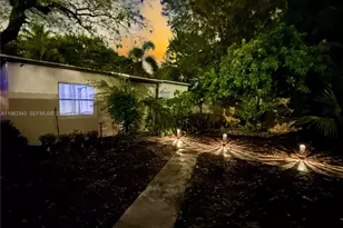 749 NW 43rd St, Oakland Park, FL 33309 - Photo 7