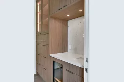 4191 Battersea Rd, Miami, FL 33133 - Photo 9