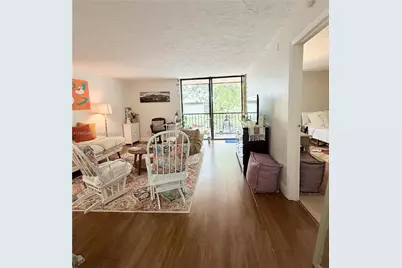 450 Commodore Dr #214, Plantation, FL 33325 - Photo 1