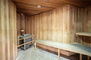 350 S Miami, Miami, FL 33130 - Photo 39