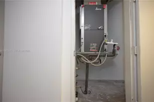 350 S Miami, Miami, FL 33130 - Photo 11