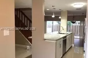 8249 NW 8th Pl, Plantation, FL 33324 - Photo 5