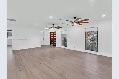 1501 NW 109th Ter, Pembroke Pines, FL 33026 - Photo 9