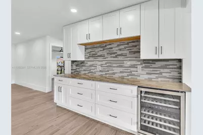 1501 NW 109th Ter, Pembroke Pines, FL 33026 - Photo 21