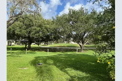 9501 Seagrape Dr #101, Davie, FL 33324 - Photo 11