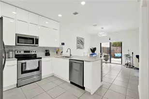 23461 SW 129th Pl, Homestead, FL 33032 - Photo 9