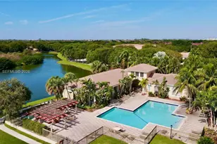 2557 Centergate Dr, Miramar, FL 33025 - Photo 11