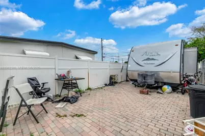 1449 NE 51st St, Pompano Beach, FL 33064 - Photo 19