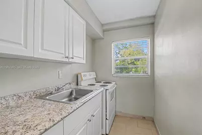 1685 Jefferson Ave #20, Miami Beach, FL 33139 - Photo 13