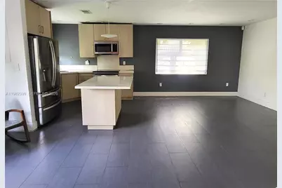 13881 NE 2nd Ct #C6, Miami, FL 33161 - Photo 3