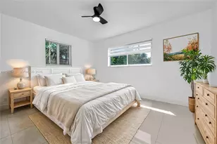 104 SW 7th St, Hallandale Beach, FL 33009 - Photo 7