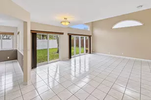 2640 Rampart Way N, Cooper City, FL 33026 - Photo 9