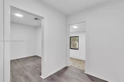 118 NW 44th St #2, Miami, FL 33127 - Photo 9