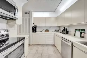 1201 S Ocean Dr, Hollywood, FL 33019 - Photo 19