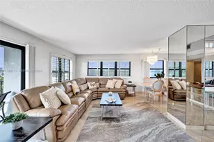 1201 S Ocean Dr, Hollywood, FL 33019 - Photo 15