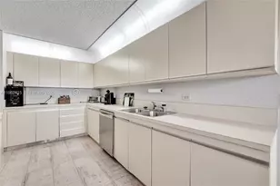 1201 S Ocean Dr, Hollywood, FL 33019 - Photo 27