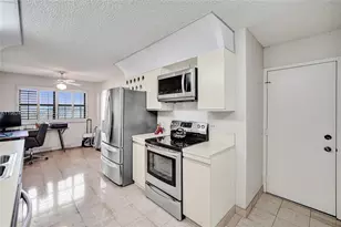 1201 S Ocean Dr, Hollywood, FL 33019 - Photo 25