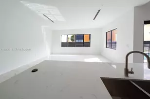 17921 SW 149th Ct, Miami, FL 33187 - Photo 11