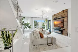 6630 NW 104th Path, Doral, FL 33178 - Photo 9