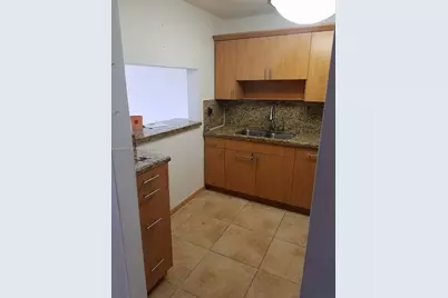 9682 Fontainebleau Blvd #202, Miami, FL 33172 - Photo 3