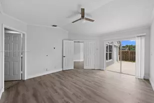 8050 SW 157th Pl, Miami, FL 33193 - Photo 9