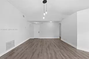 8050 SW 157th Pl, Miami, FL 33193 - Photo 5