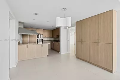 1643 Brickell Ave #902, Miami, FL 33129 - Photo 17