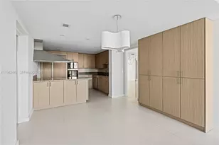 1643 Brickell Ave, Miami, FL 33129 - Photo 17