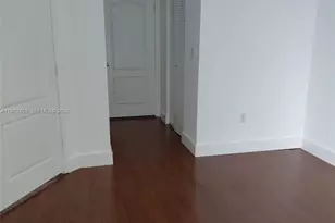 5077 NW 7th St, Miami, FL 33126 - Photo 13