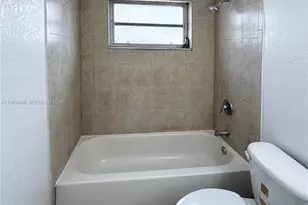 8287 NE Miami Ct, Miami, FL 33138 - Photo 9