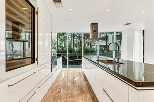 2950 NE 188th St, Aventura, FL 33180 - Photo 5