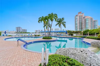 3530 Mystic Pointe Dr #1714, Aventura, FL 33180 - Photo 29