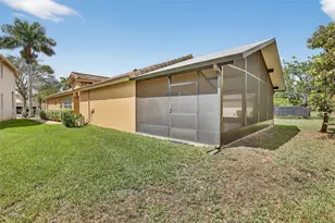 1281 NW 170th Ave, Pembroke Pines, FL 33028 - Photo 29