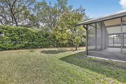 1281 NW 170th Ave, Pembroke Pines, FL 33028 - Photo 31